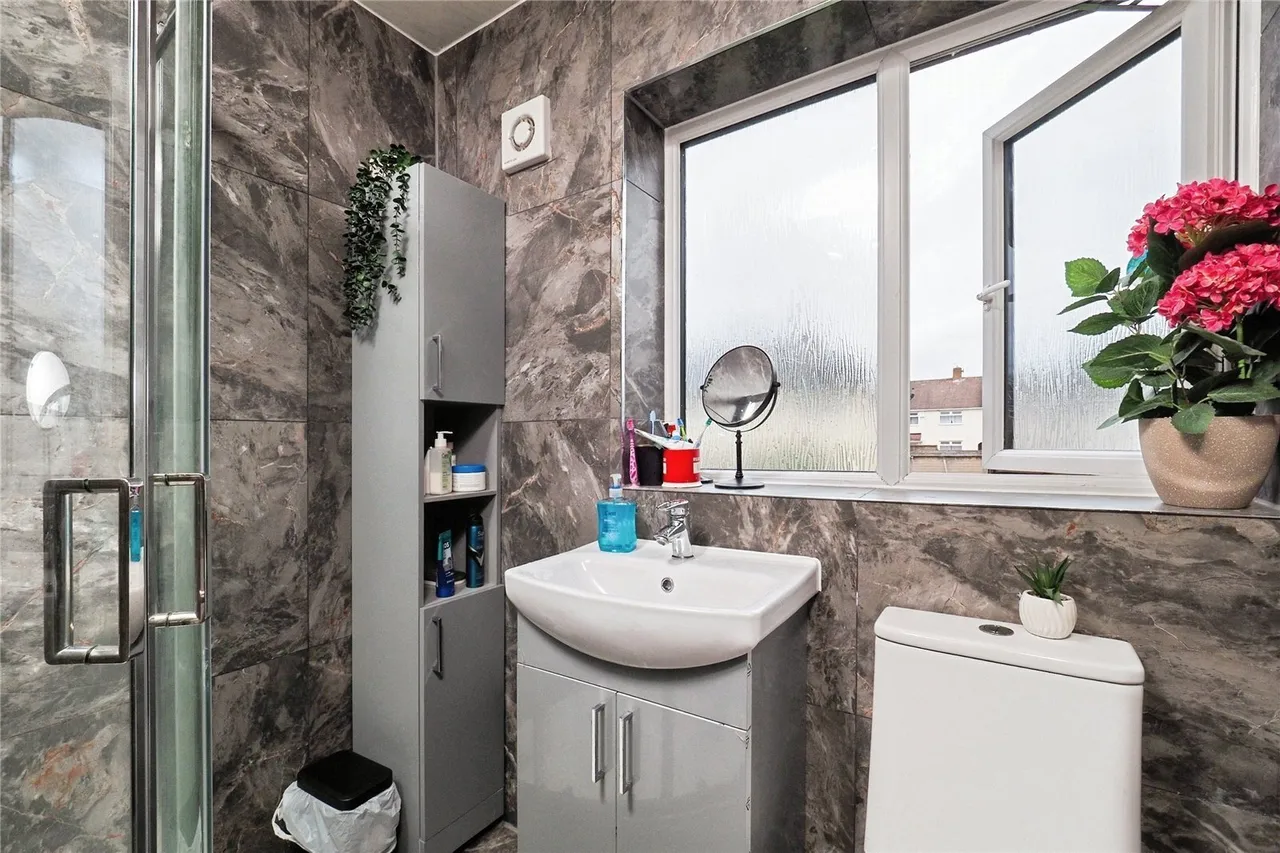 Peacock Crescent, Clifton, Nottingham, NG11, photo 7