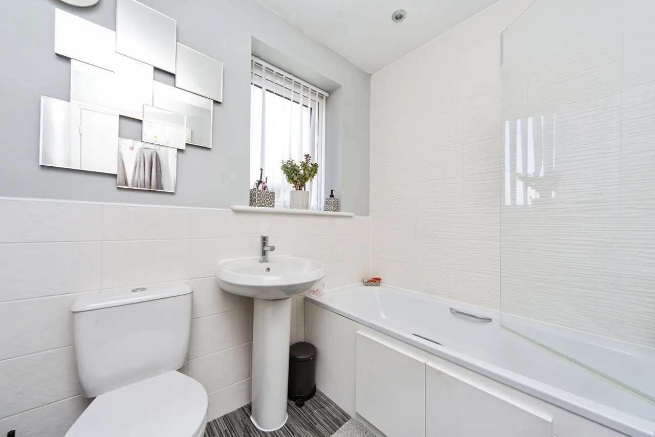 Church Road, Birkenhead, CH42, photo 8