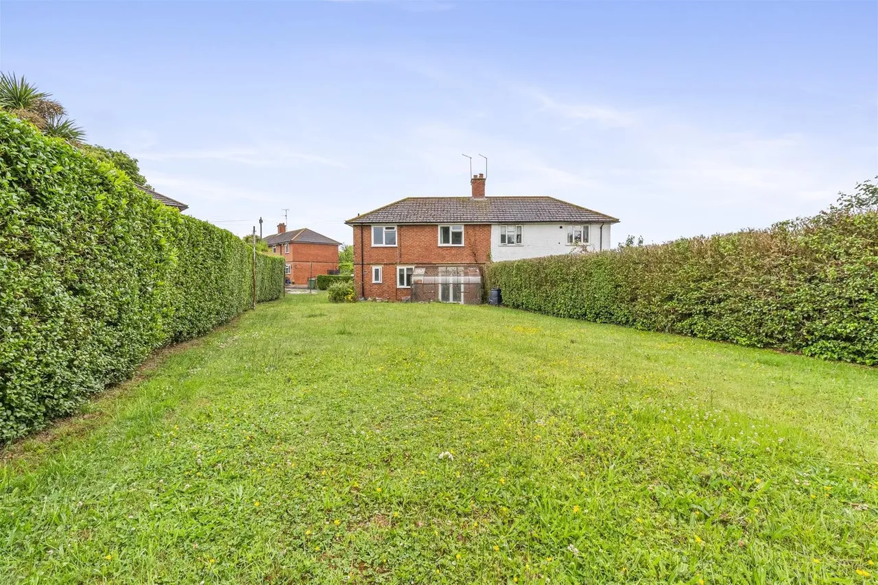 Hollands Road, Henfield, photo 2