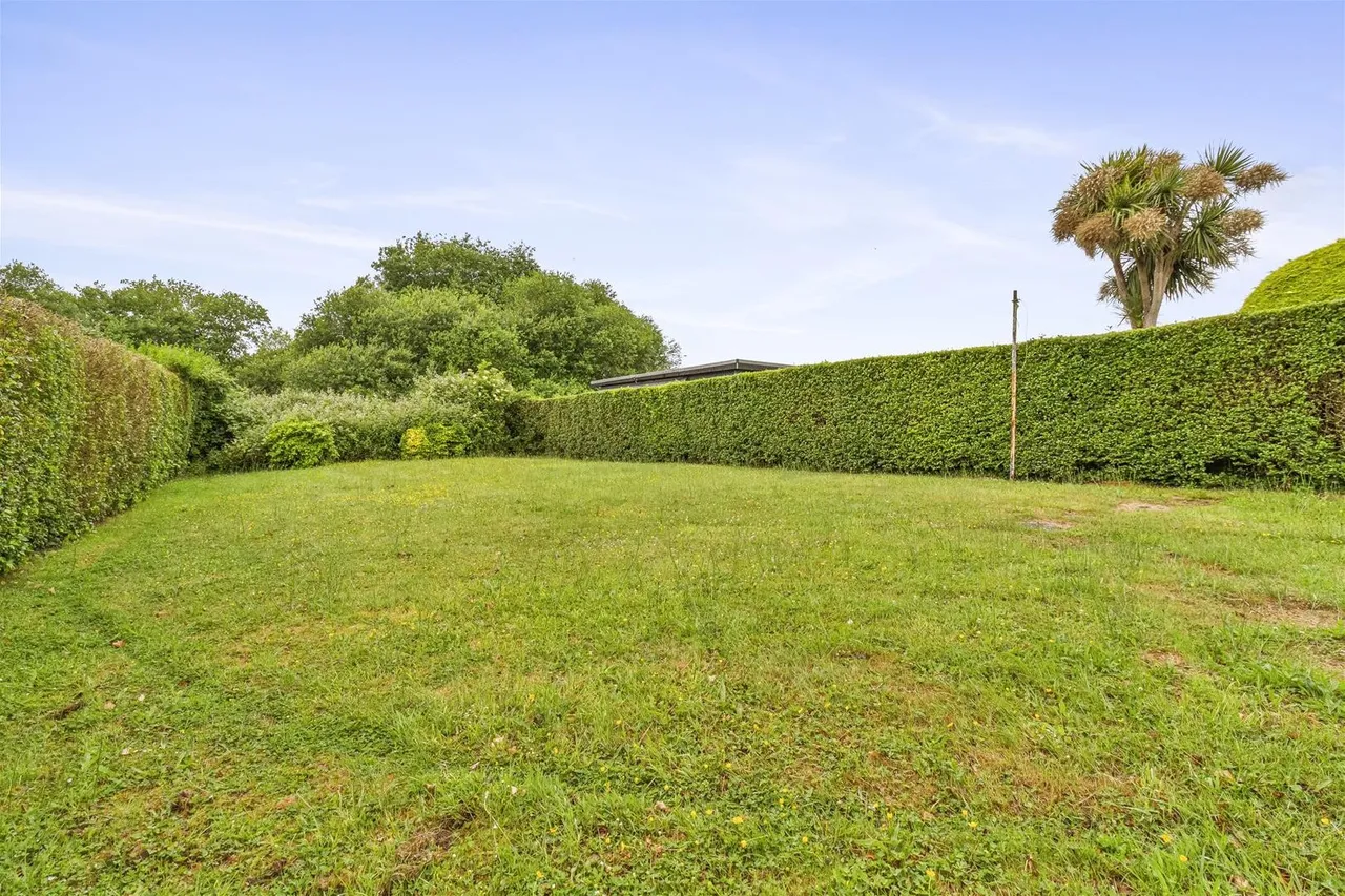 Hollands Road, Henfield, photo 13