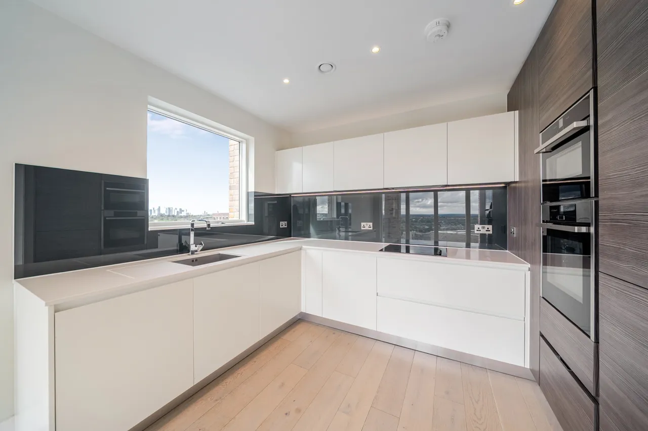 Kidbrooke Park Road, SE3, photo 5