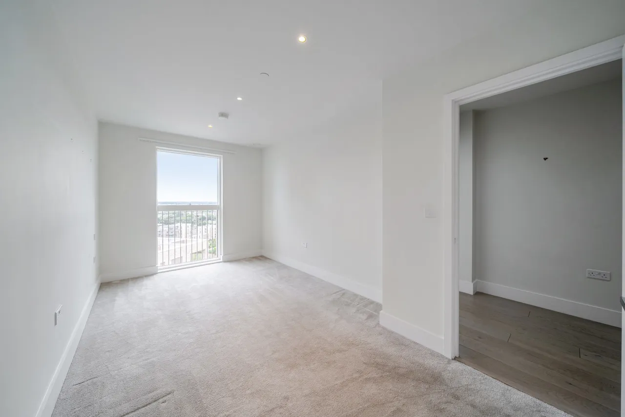 Kidbrooke Park Road, SE3, photo 13