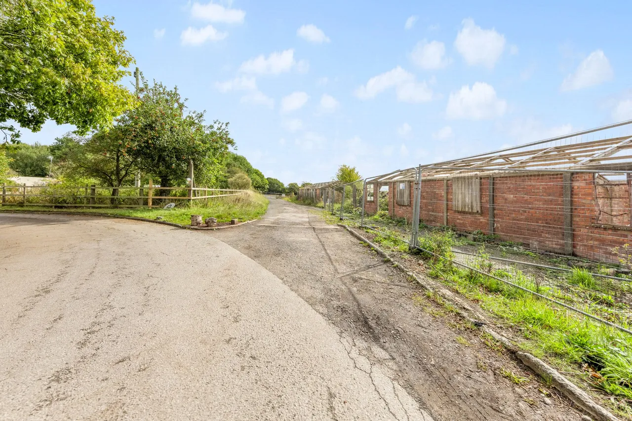 Gunsite Barracks, Crank Road, Crank, St Helens, WA11 7RU, photo 11