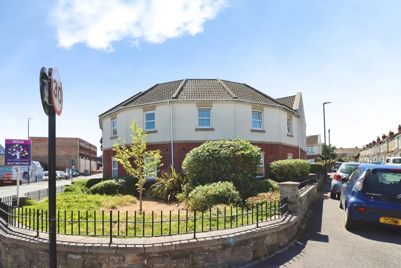 Kennington Avenue, Kingswood, Bristol, BS15, photo 10
