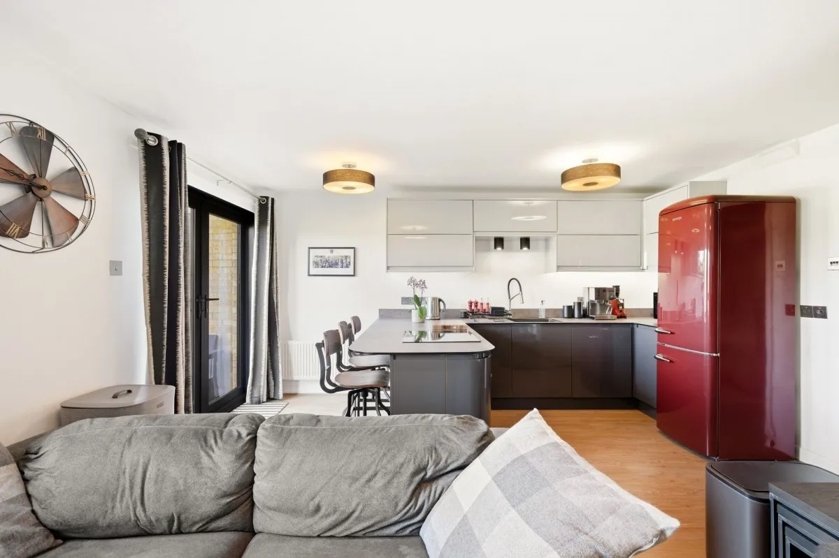 Auckland Road, Auckland Court, CB5, photo 6