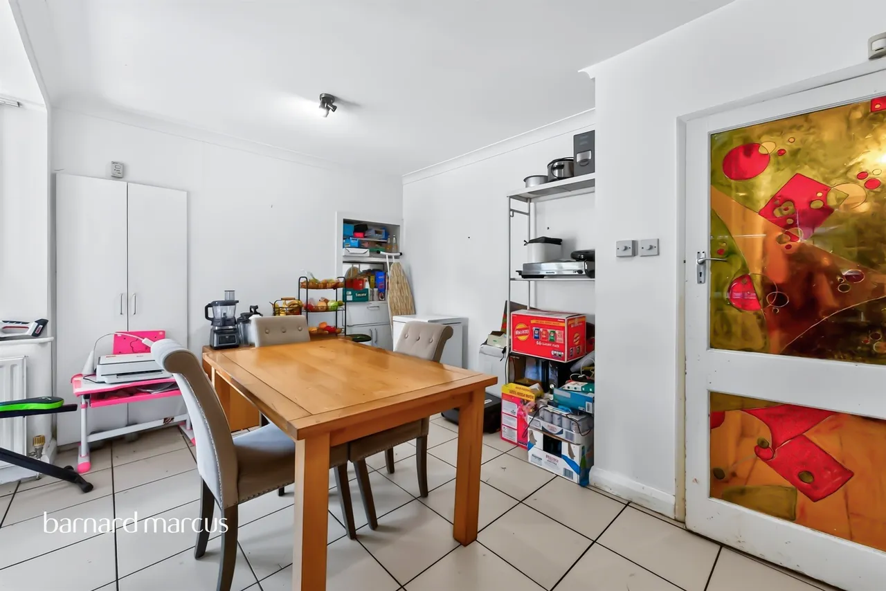 Alexandra Road, London, photo 12