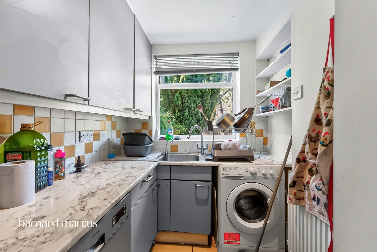 Alexandra Road, London, photo 11
