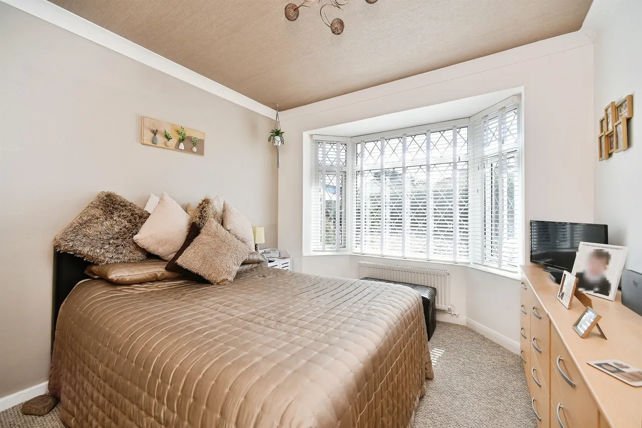 Central Avenue, Telscombe Cliffs, BN10, photo 11