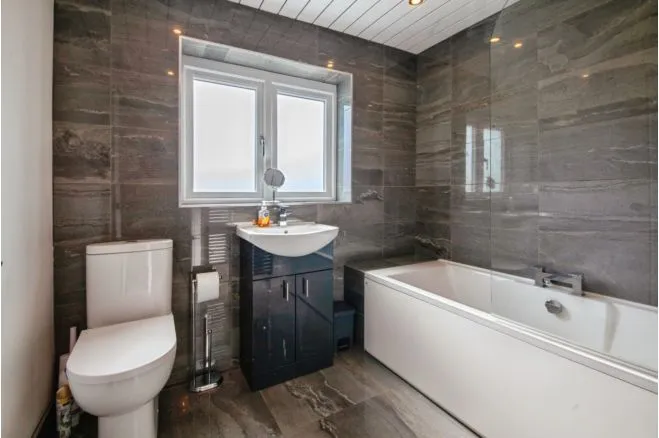 Tunwell Greave, Sheffield, S5, photo 11