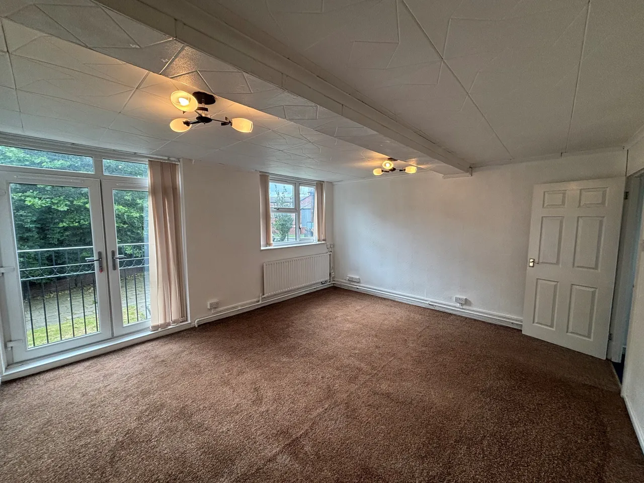 Chesworth Close SK1, photo 6