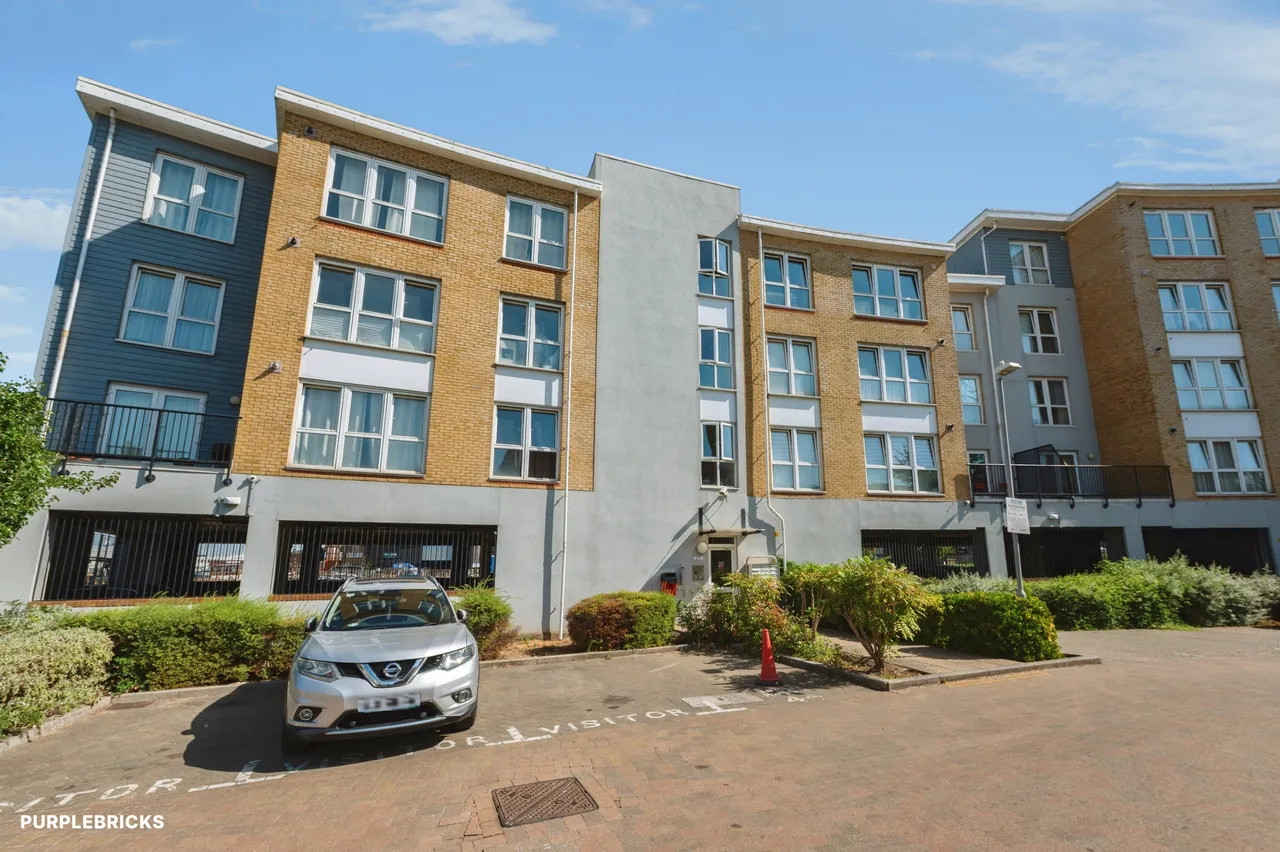 Admirals Way, Gravesend, DA12, photo 9