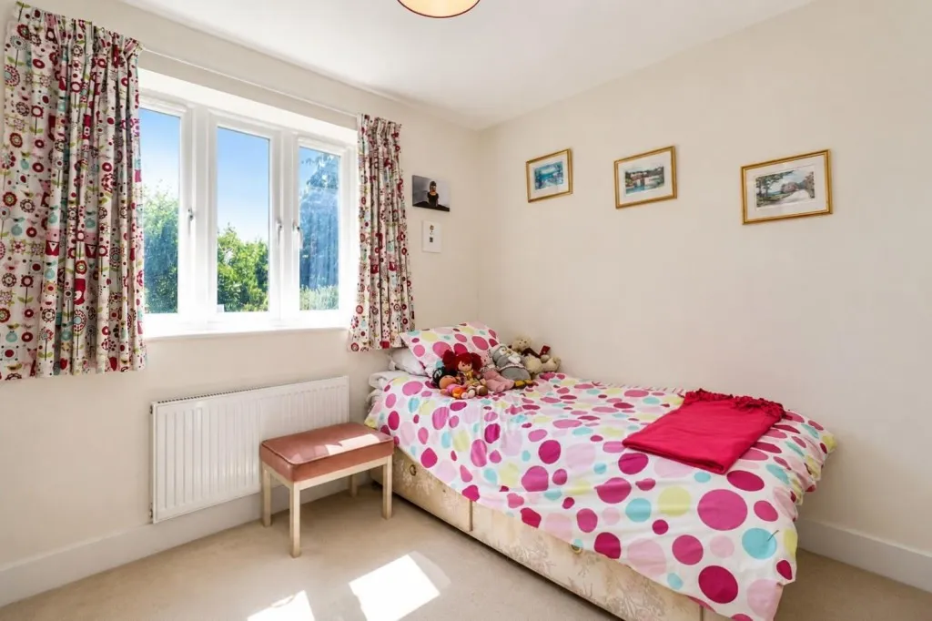 Knight Close, Fleet, photo 14
