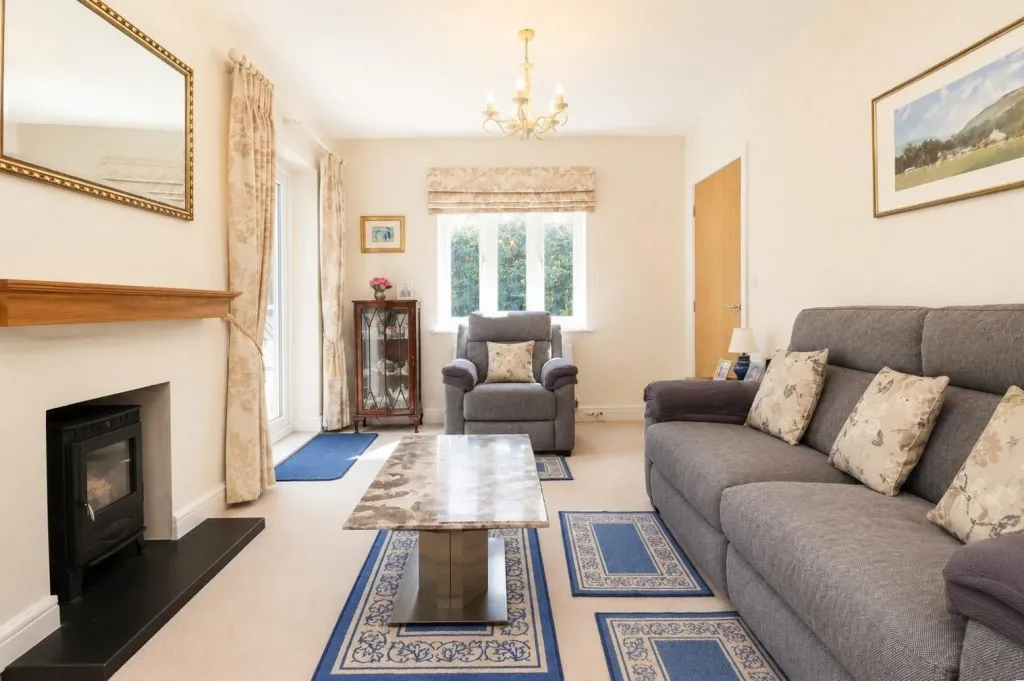 Knight Close, Fleet, photo 3