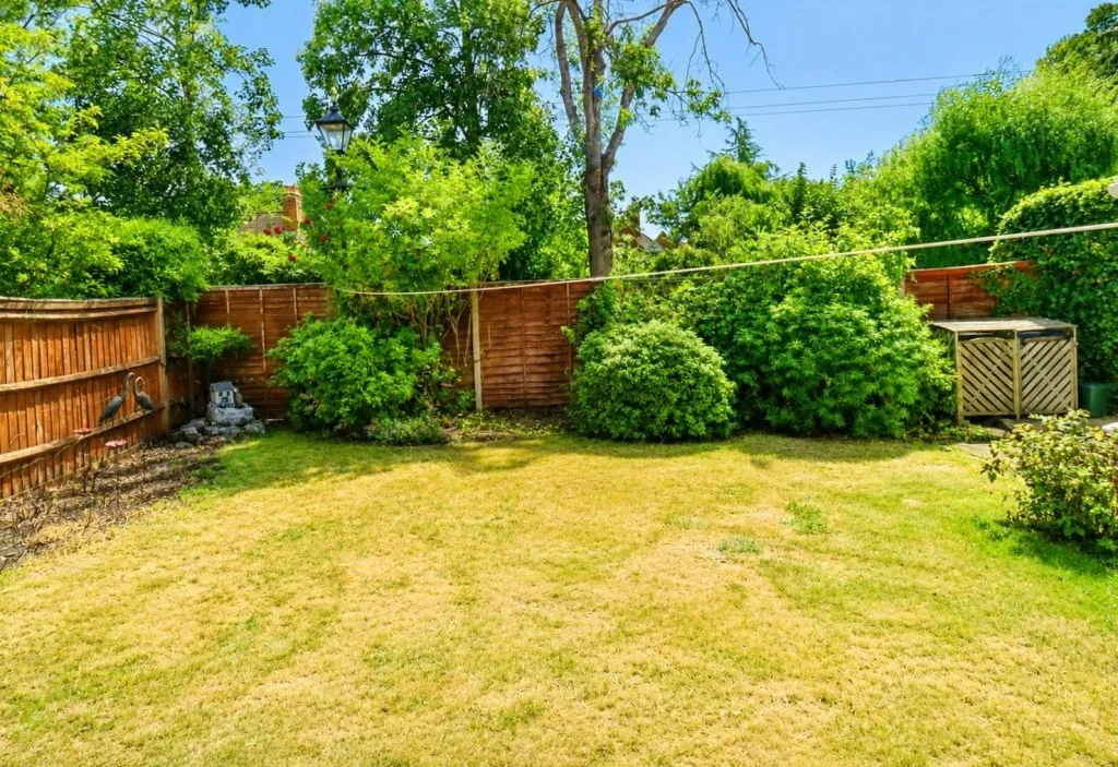 Knight Close, Fleet, photo 21