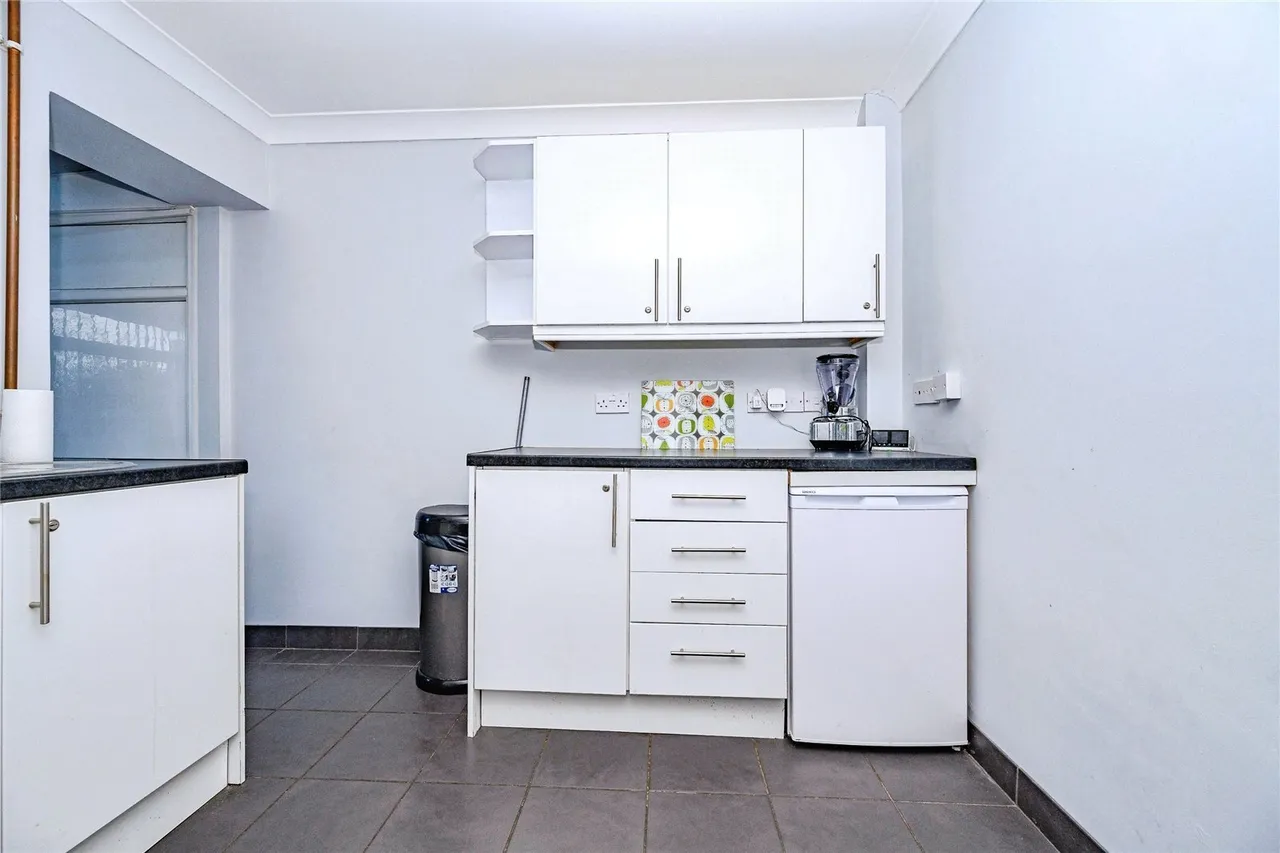 Browning Road, Luton, Bedfordshire, LU4, photo 6