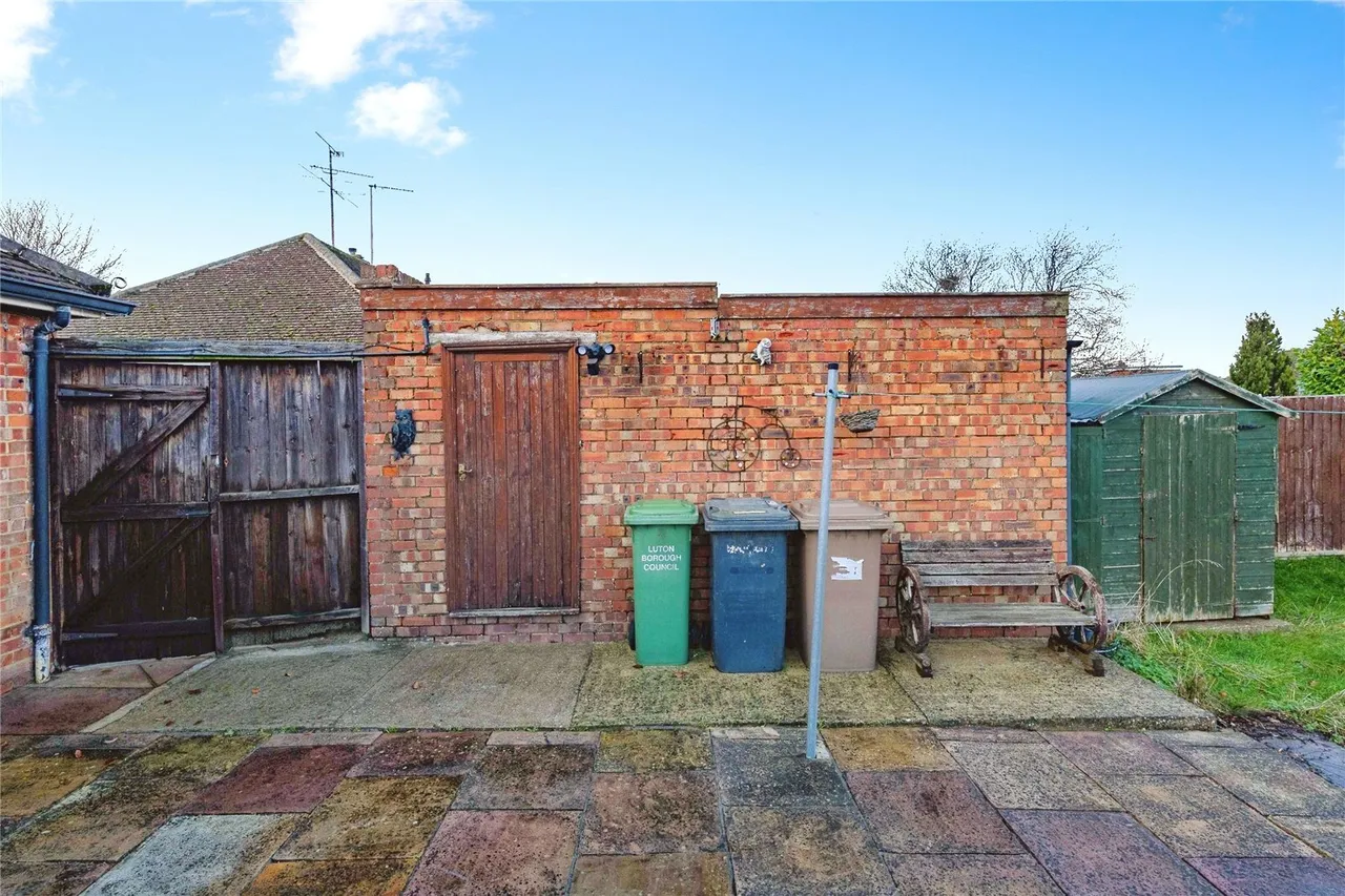 Browning Road, Luton, Bedfordshire, LU4, photo 12
