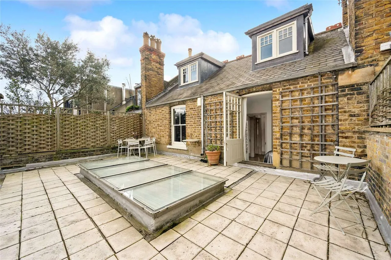 Daleham Mews, London, NW3, photo 16