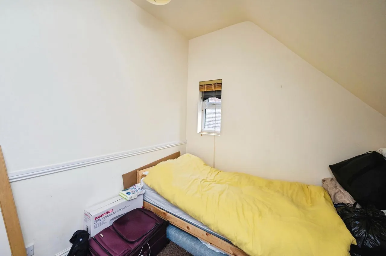 Hamilton Drive, Nottingham, Nottinghamshire, NG7, photo 10