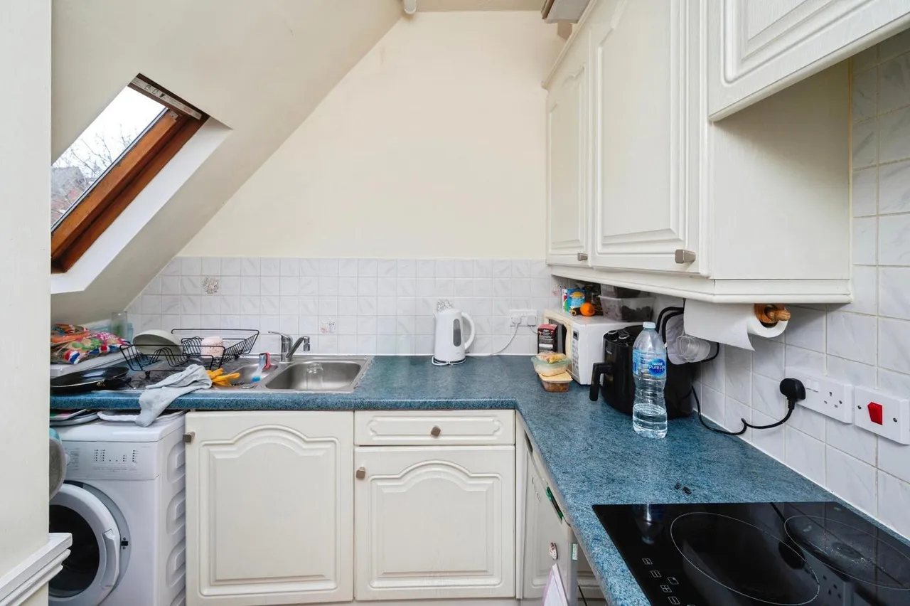 Hamilton Drive, Nottingham, Nottinghamshire, NG7, photo 5