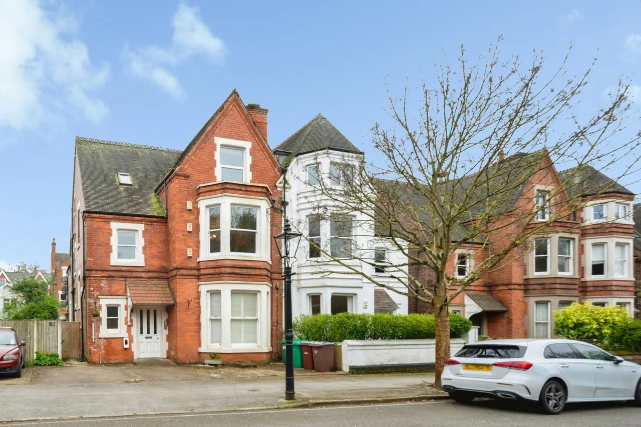 Hamilton Drive, Nottingham, Nottinghamshire, NG7, photo 2