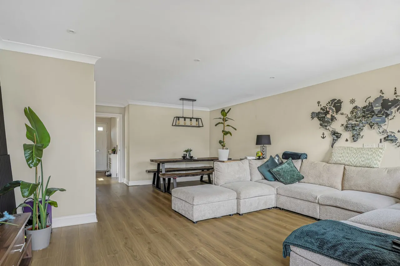 St Georges Drive, Bournemouth, BH11, photo 6