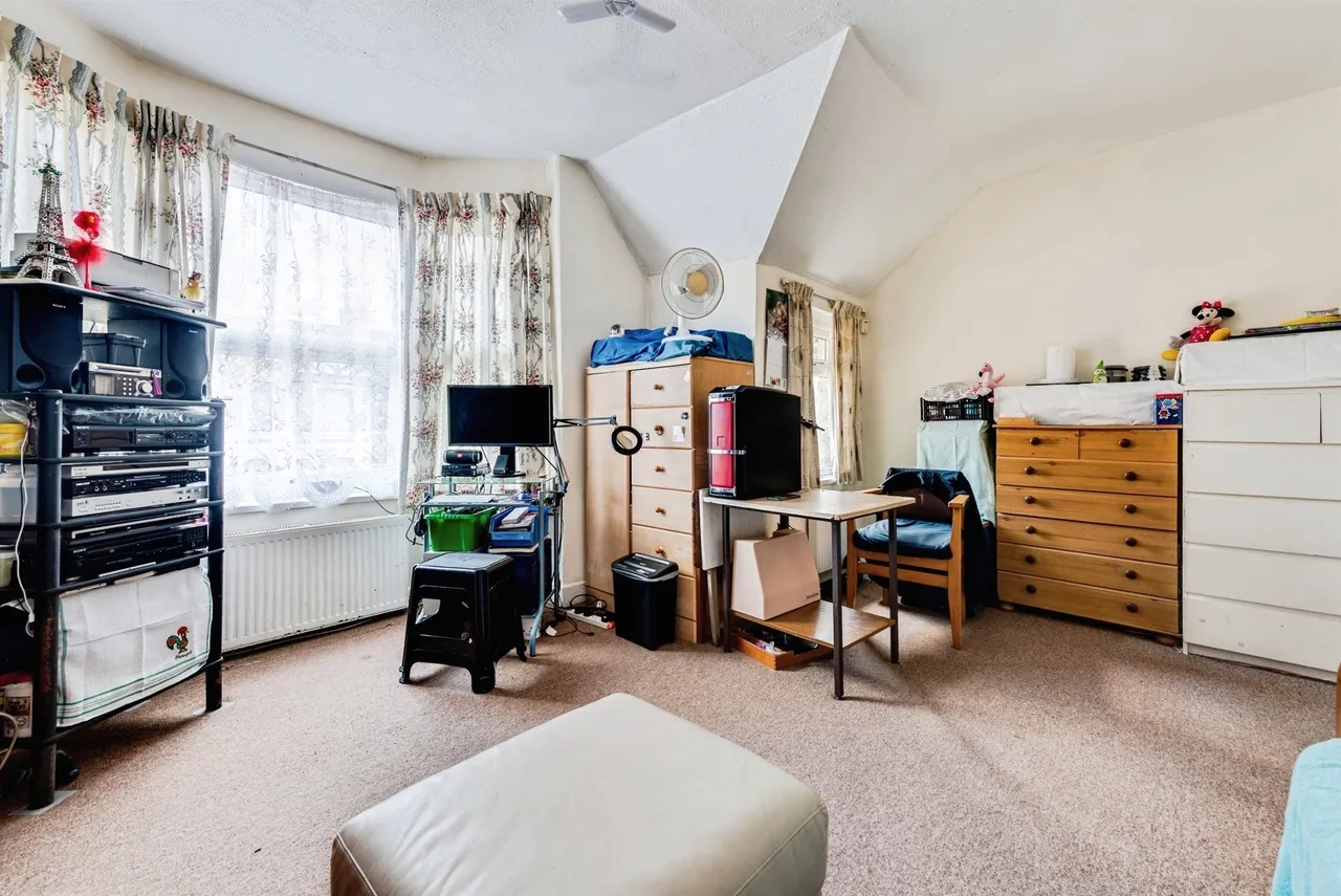 County Road, Swindon, SN1, photo 12