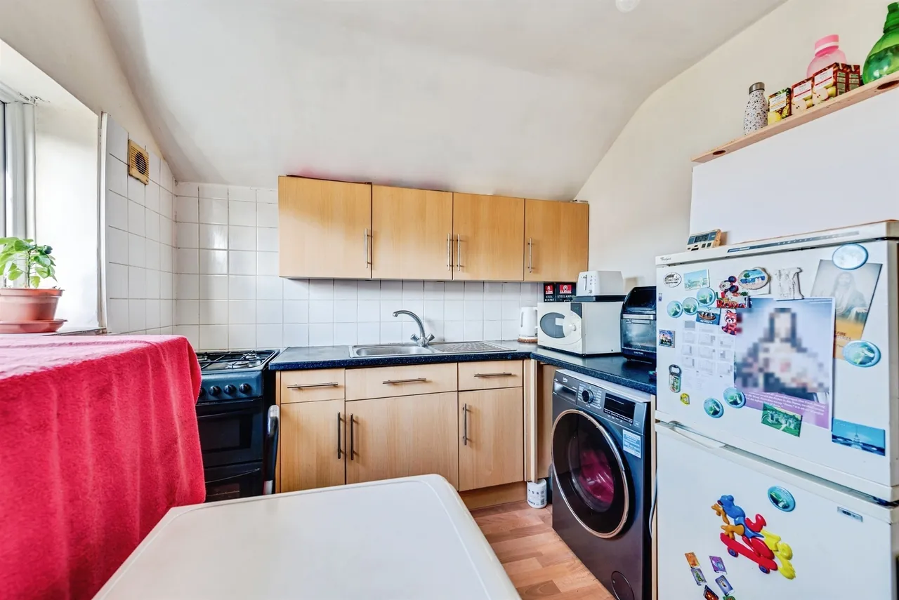 County Road, Swindon, SN1, photo 11