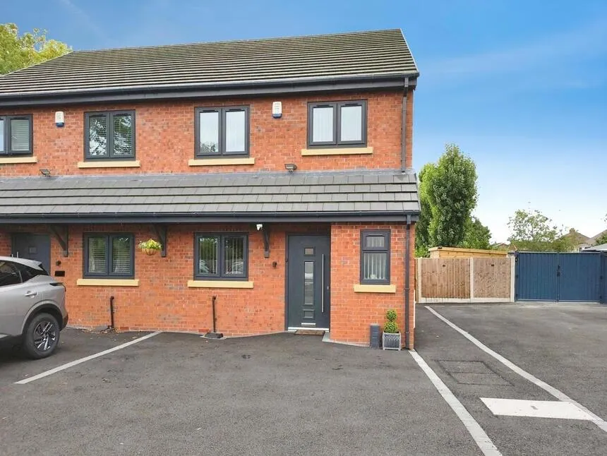 Blackhalve Lane, Wolverhampton, West Midlands, WV11, photo 9