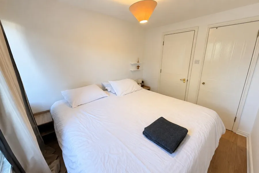 Parry Drive, Weybridge, KT13, photo 5