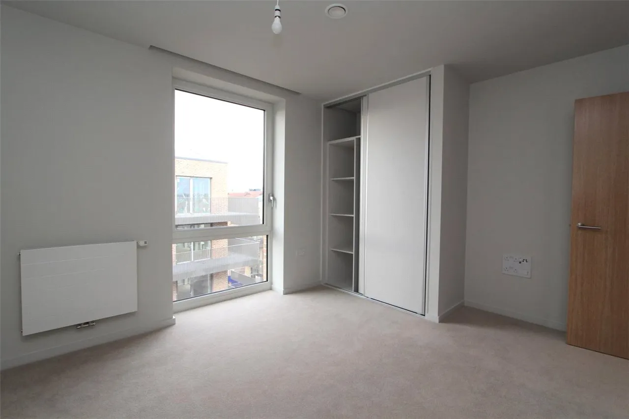 Boaters Avenue, Brentford, TW8, photo 3