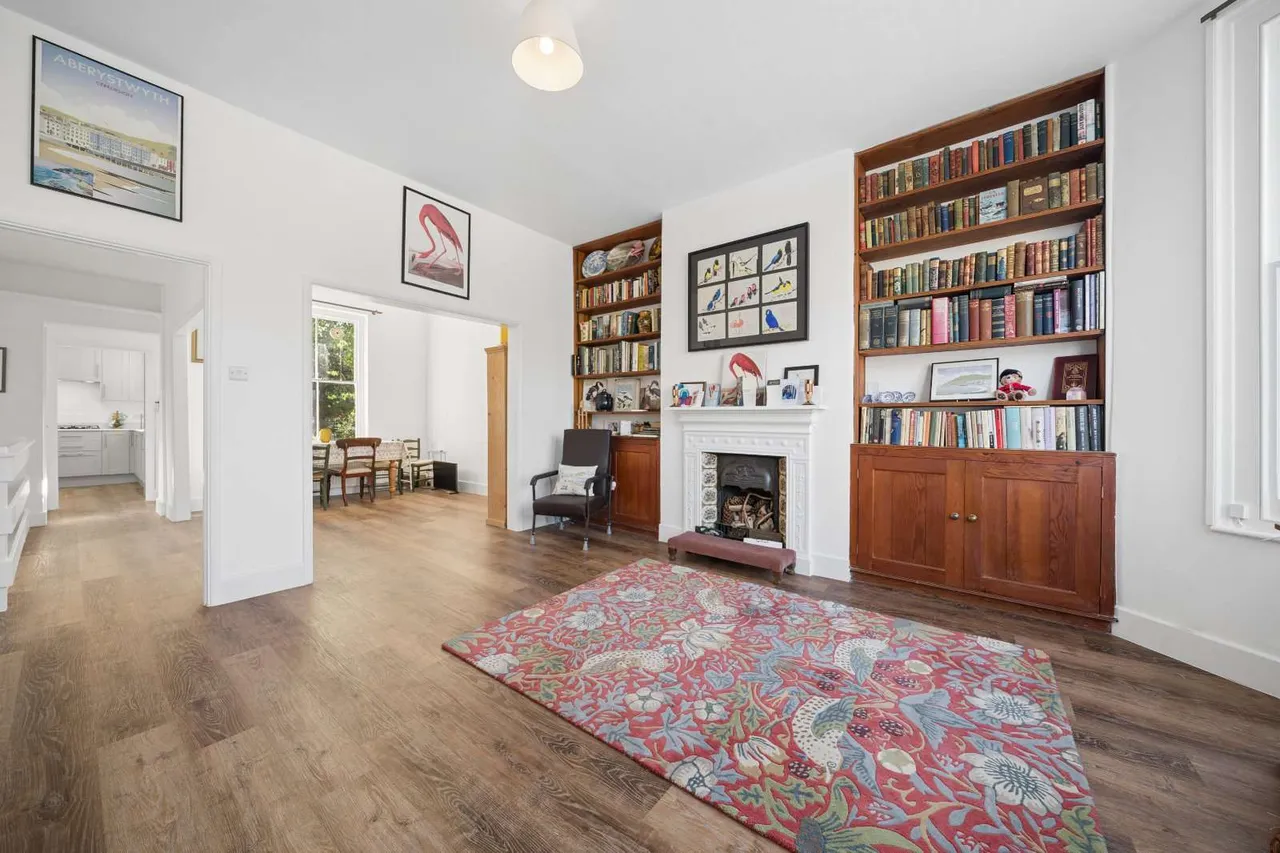 3 bed flat for sale — Dovedale Gardens, 465 Battersea Park Road, London, SW11 4LR