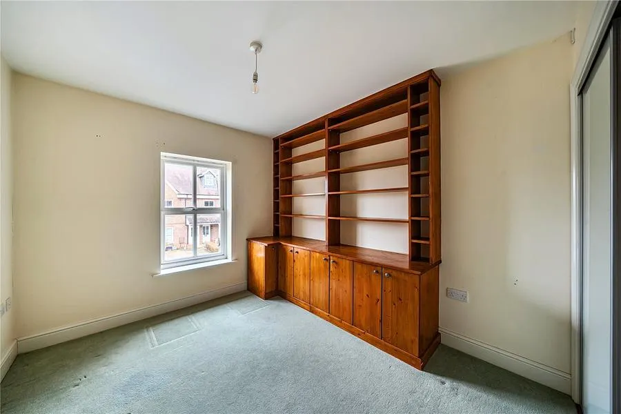 Tilt Road, Cobham, KT11, photo 14