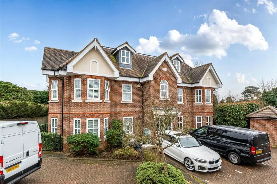 Tilt Road, Cobham, KT11, photo 7
