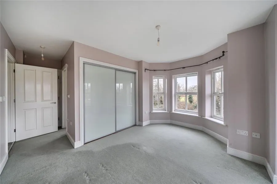 Tilt Road, Cobham, KT11, photo 12