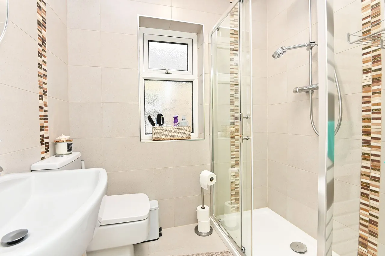 King Edwards Drive, Harrogate, HG1, photo 11