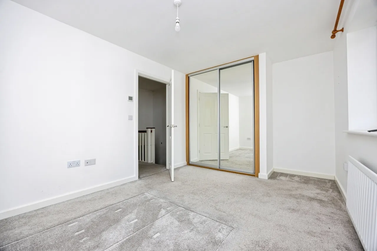Farrier Lane, Cranleigh, GU6, photo 4