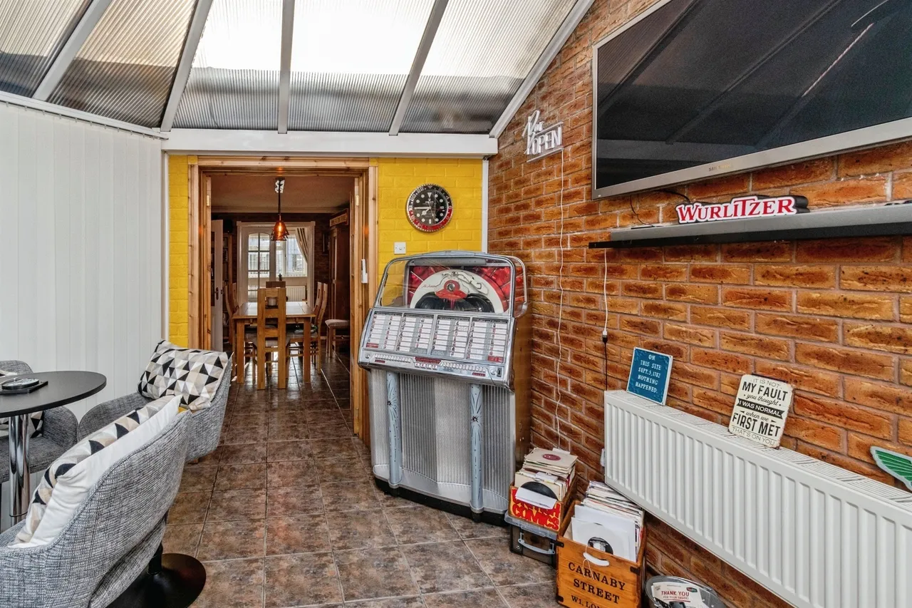 Johnson Close, Wednesbury, WS10, photo 8