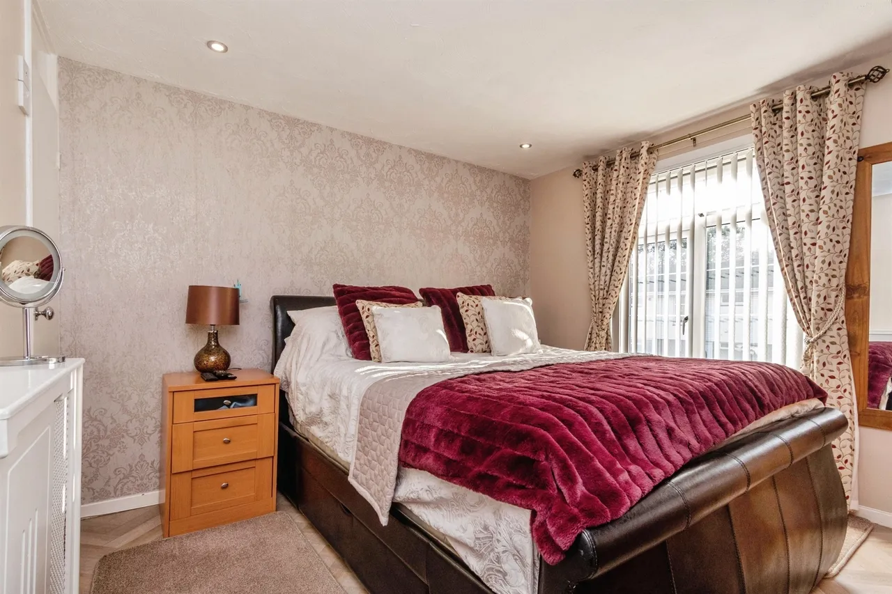 Johnson Close, Wednesbury, WS10, photo 11