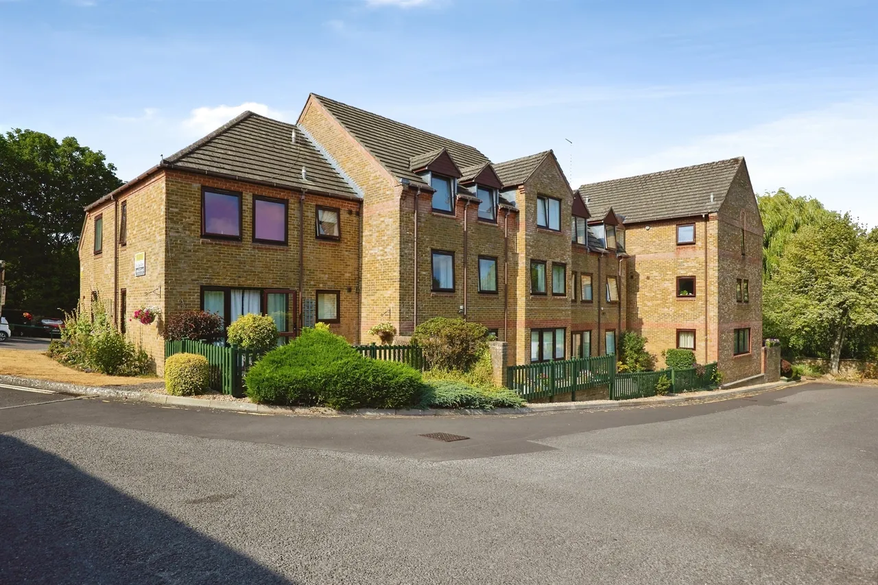 2 bed flat for sale — Acreman Street, Sherborne