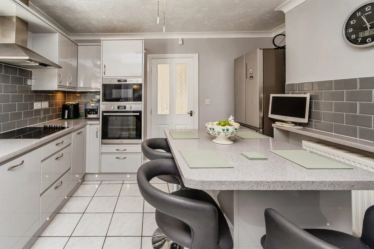 Woden Road South, Wednesbury, WS10, photo 5
