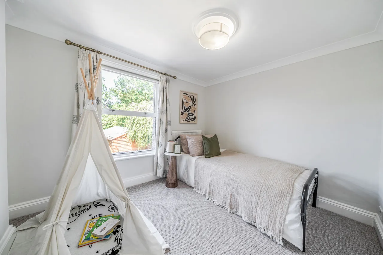 Barrow Road, Streatham Common, London, SW16, photo 10