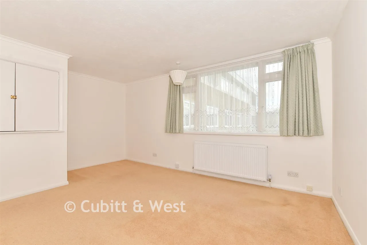 Arundel Garden, Rustington, BN16, photo 8