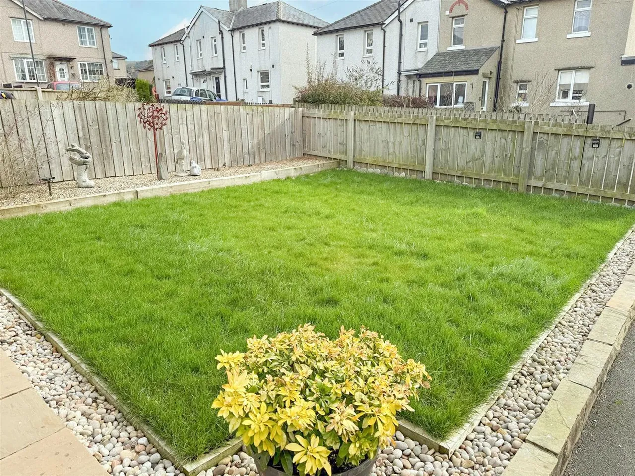 Burnside Crescent, Skipton, BD23 2BT, photo 2