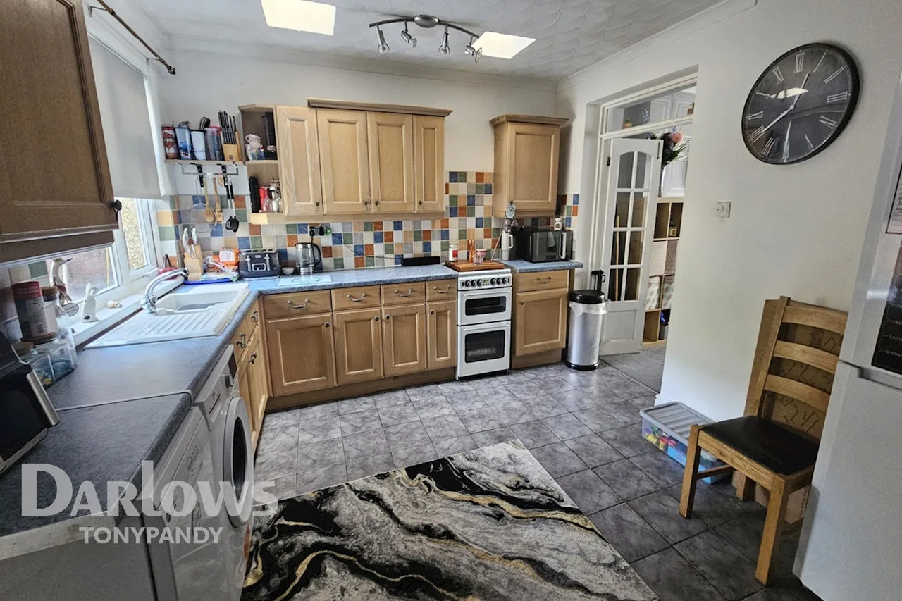 Bailey Street, Ton Pentre, CF41, photo 9