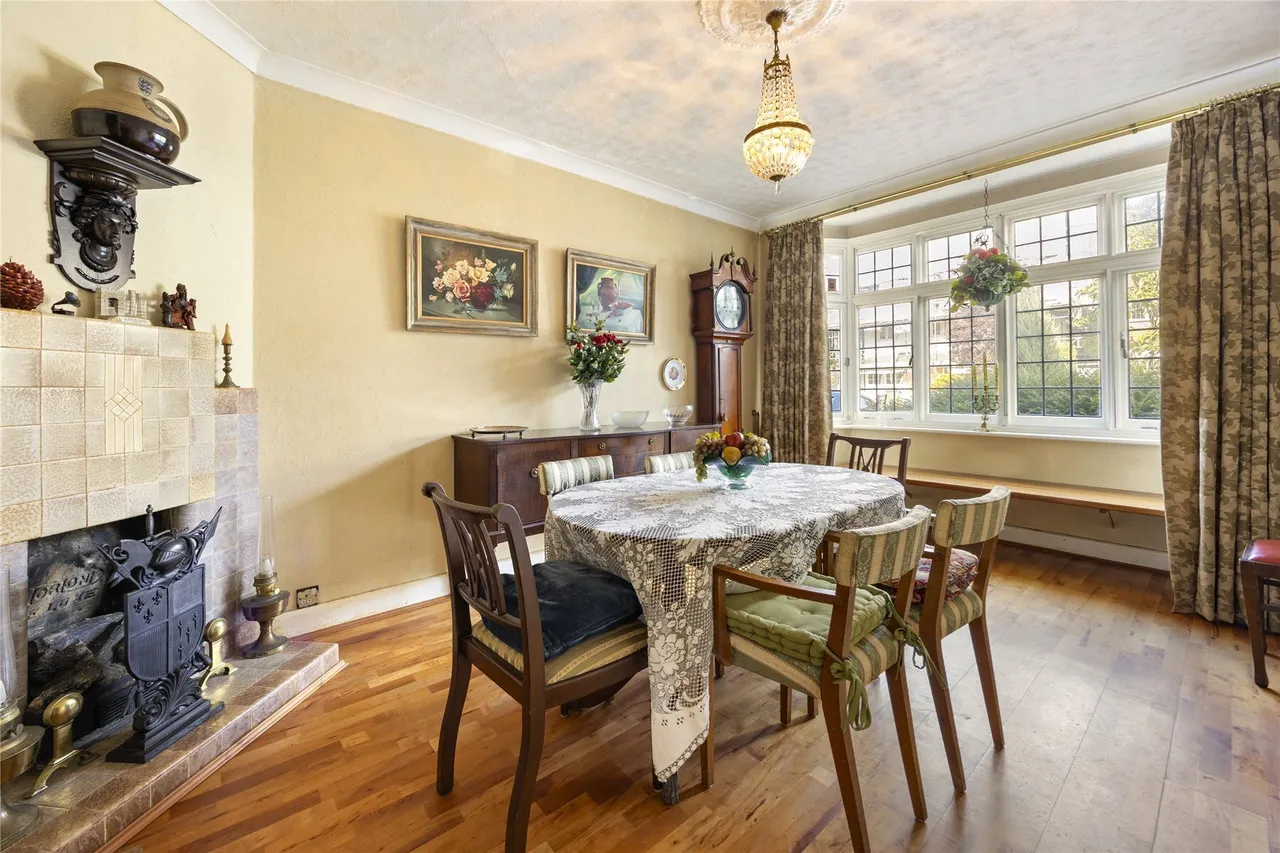 The Woodlands, Esher, Surrey, KT10, photo 5