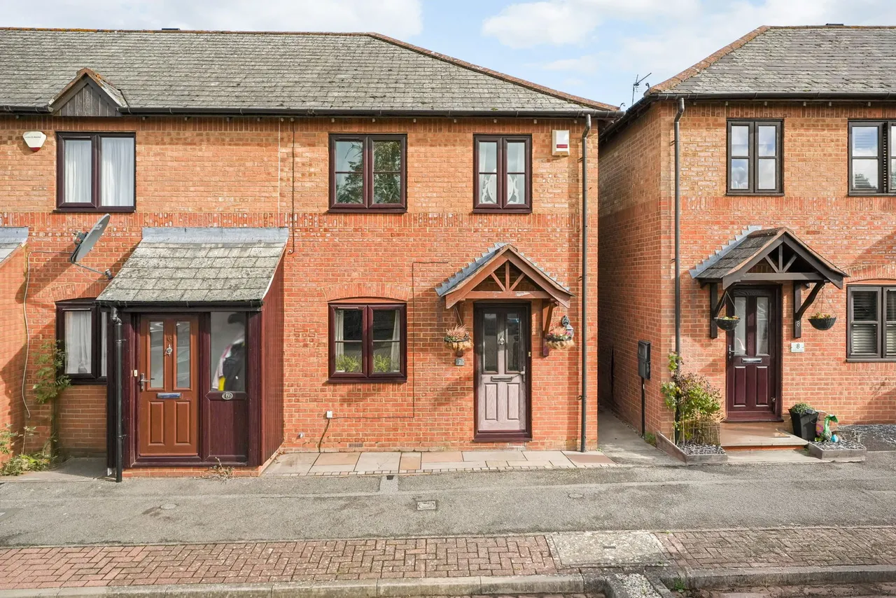 3 bed house for sale, Woolrich Gardens, Stony Stratford, MK11