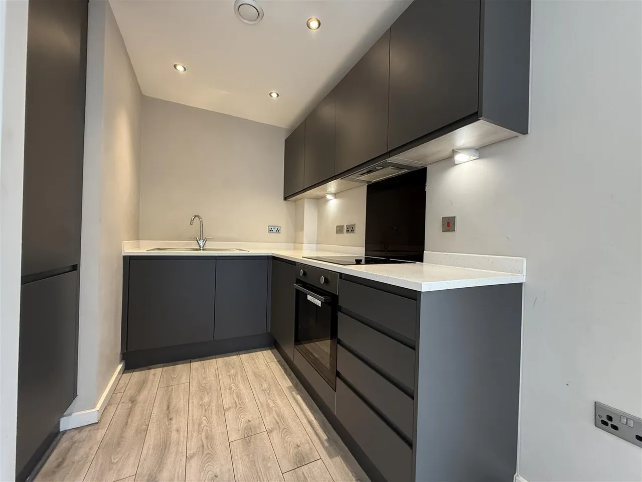 11 Jesse Hartley Way, Liverpool, Merseyside L3 0AZ, photo 3