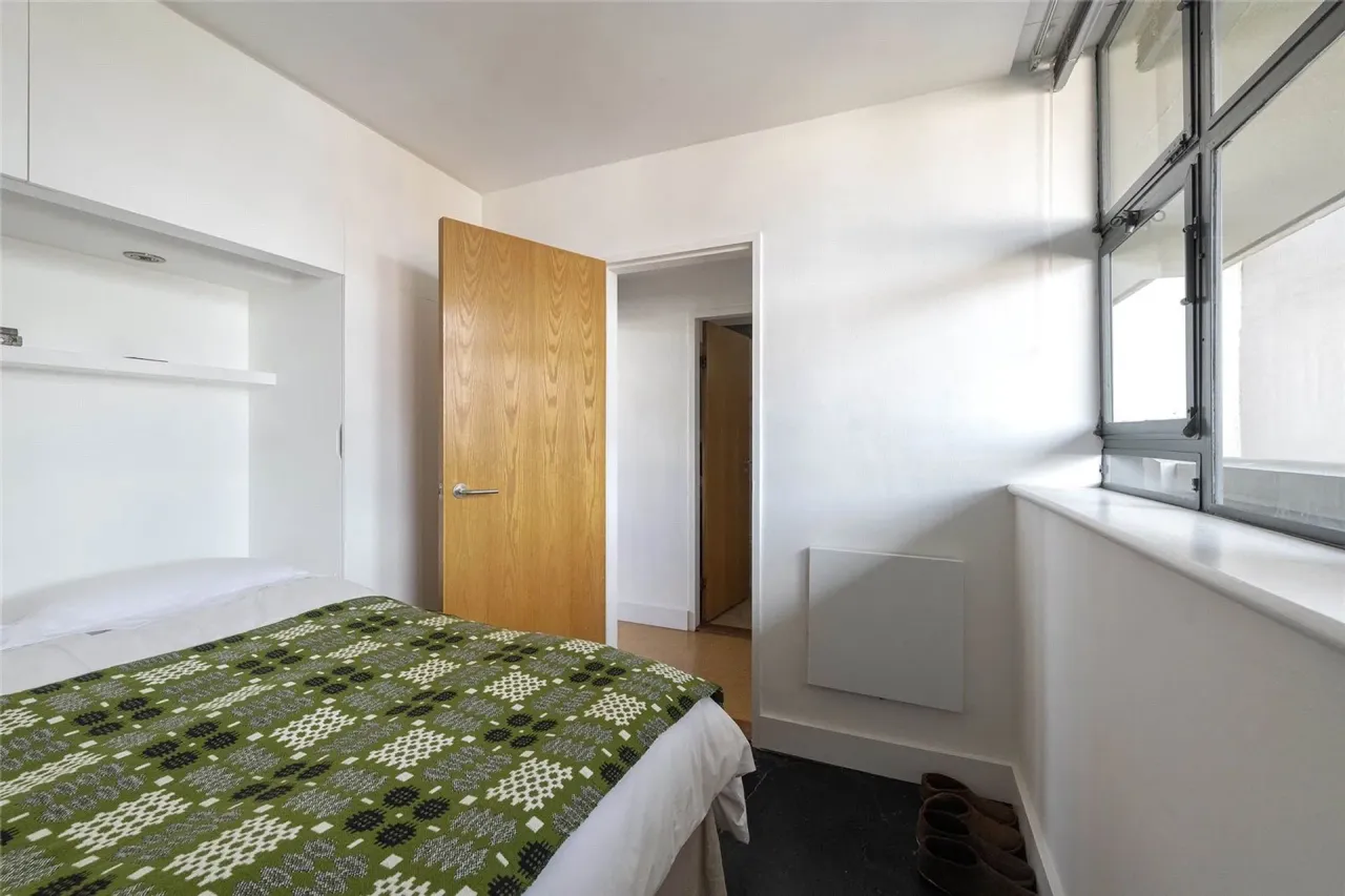 Guide £350,000 - £375,000 Keeling House, Claredale Street, Bethnal Green E2, photo 7