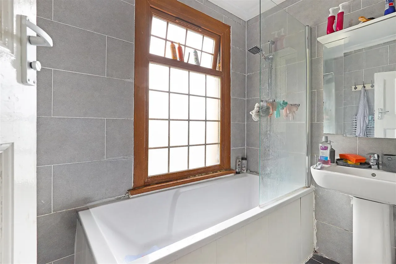 Connaught Avenue, Chingford, photo 9