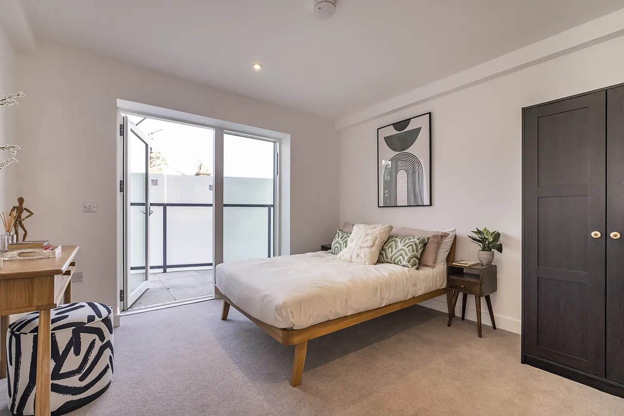 Northcote Road, London, SW11, photo 3